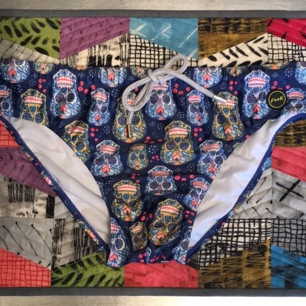 F**K Men’s Swimwear Skulls Printed Swim Brief Bathing Suit sz L (US sz M)